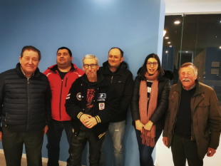  Elementos da Direção da Delegação de Vila Real e da Mesa da Assembleia Geral da Delegação pousam para a fotografia.